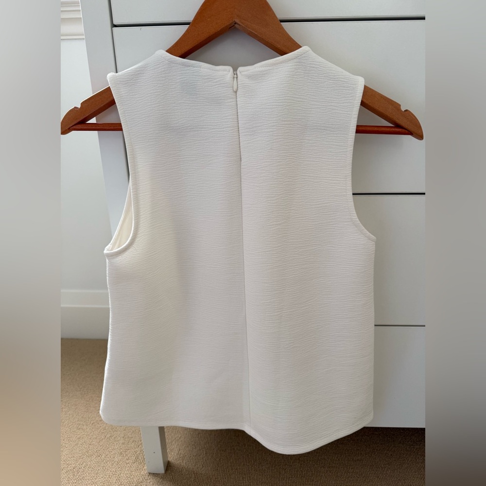 H&M dressy tank top with back zipper - Picture 2 of 3